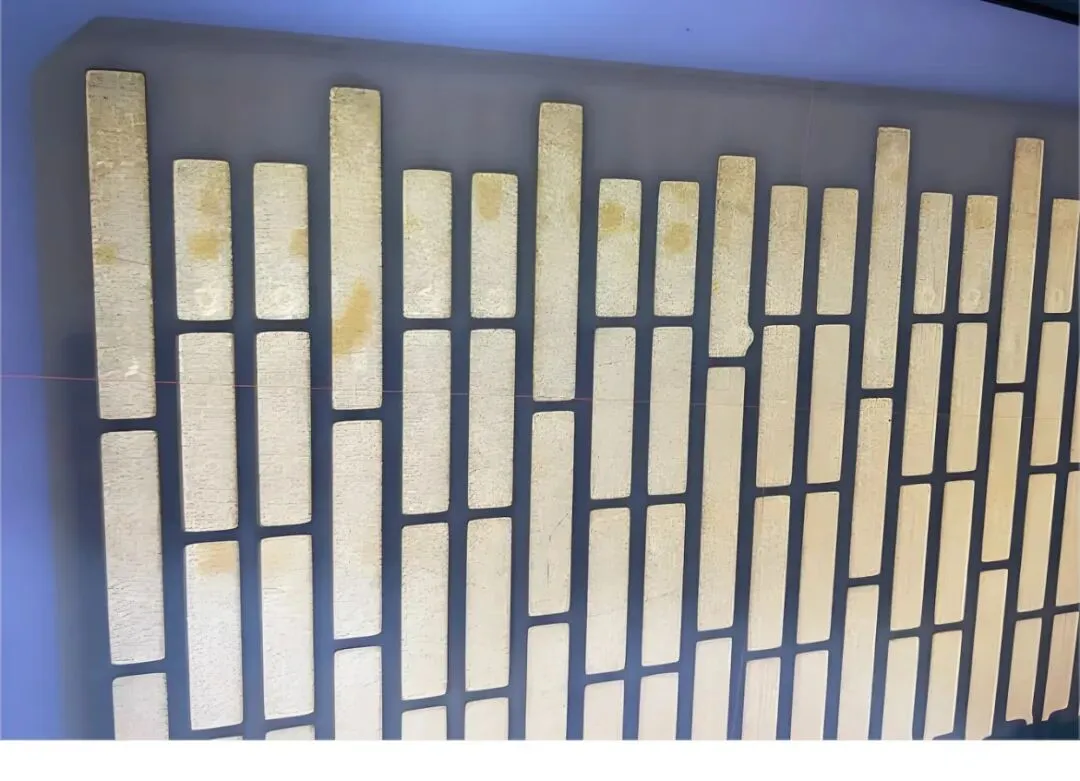 Why Do Optical Modules Use Segmented Gold Fingers?