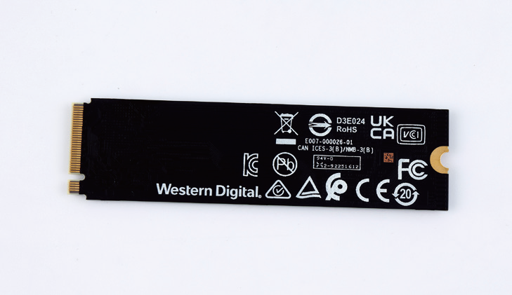 WD Blue SN580 rear side empty