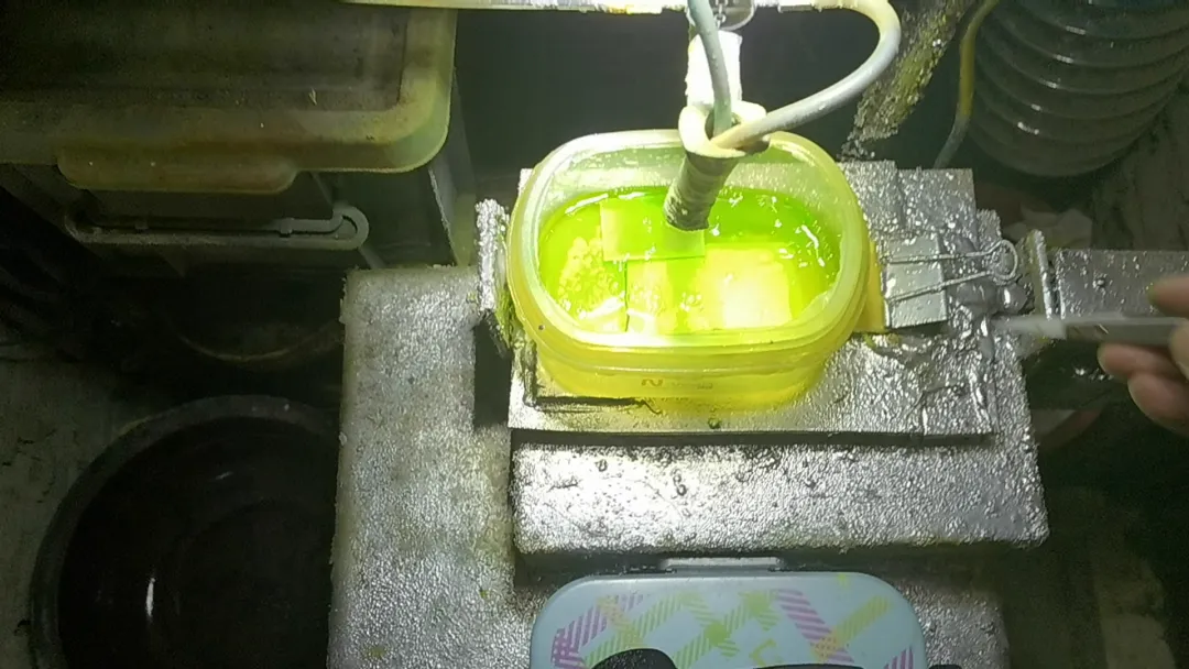 Etching test without a support mesh under the PCB