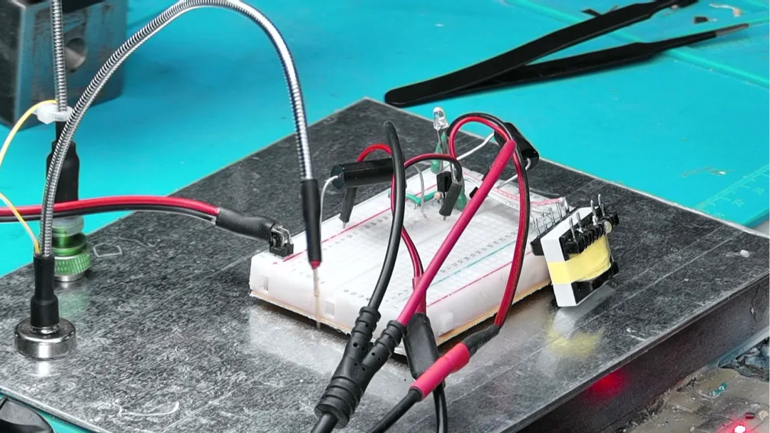 Joule thief LED driver efficiency summary graphic