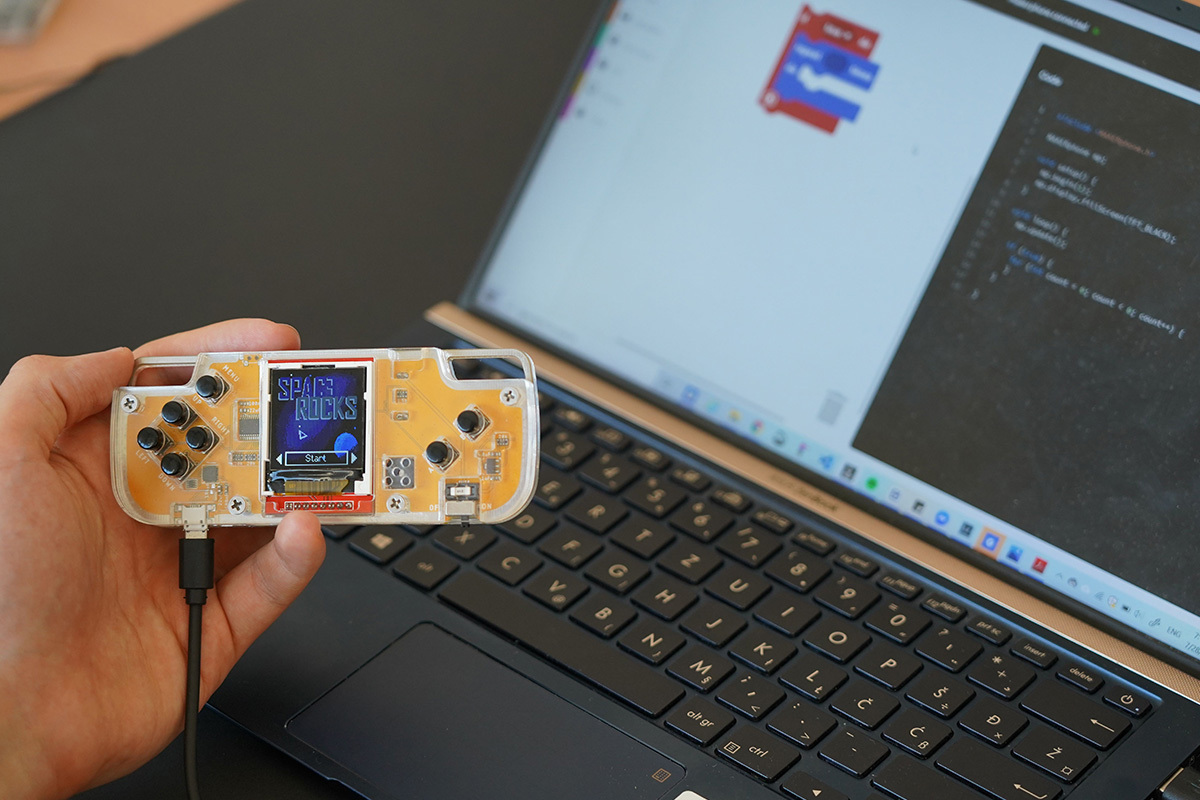 Building a Portable Game Console: A DIY PCB Project Guide
