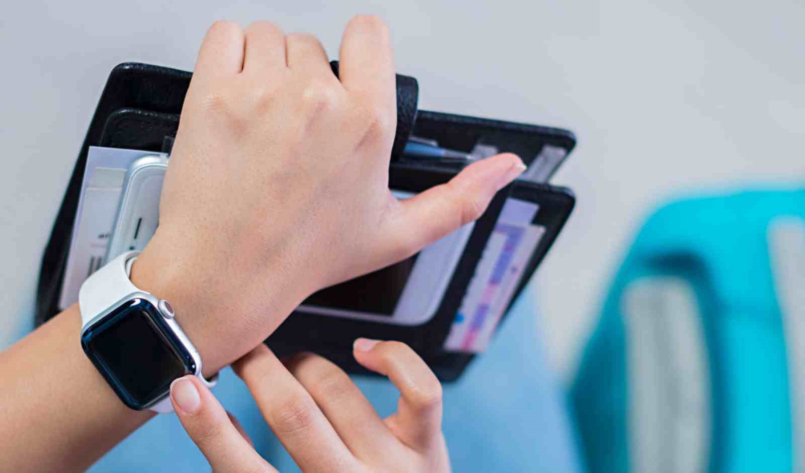 Wearable Sales Rise but Adoption Remains Low