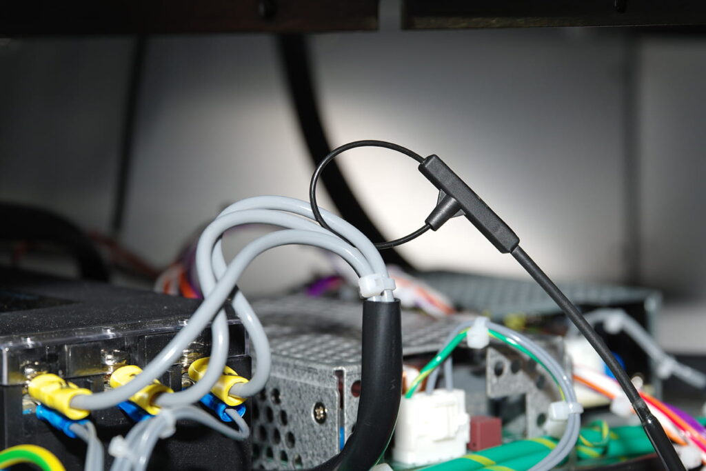 Types, Principles, and Use of Current Probes