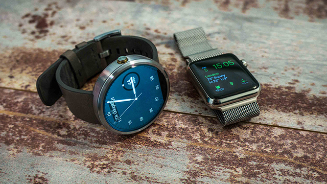 Moto 360 vs Apple Watch: Comparative Review