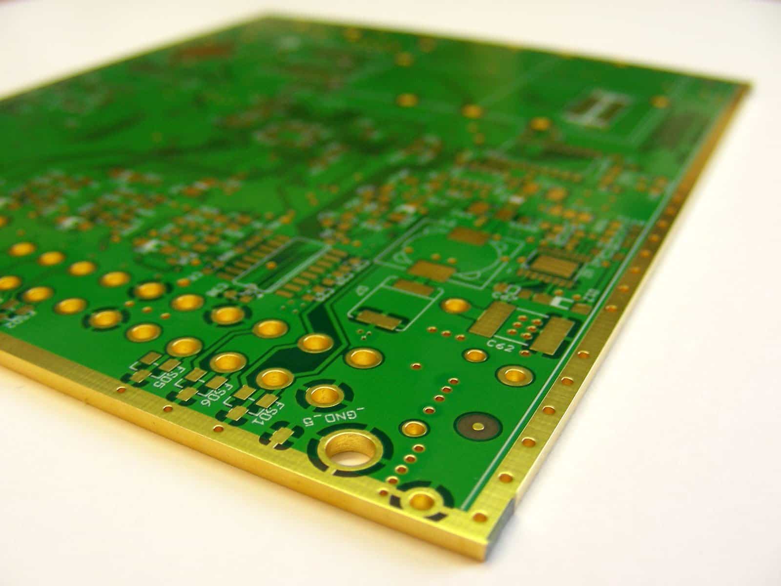Choosing the Right Materials for PCB Edge Plating