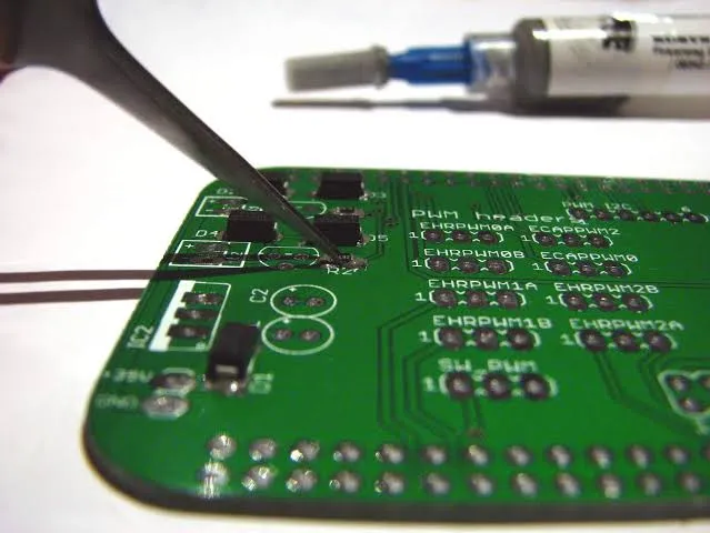 Understanding SMT Soldering Fundamentals: Surface Wetting and Solderability