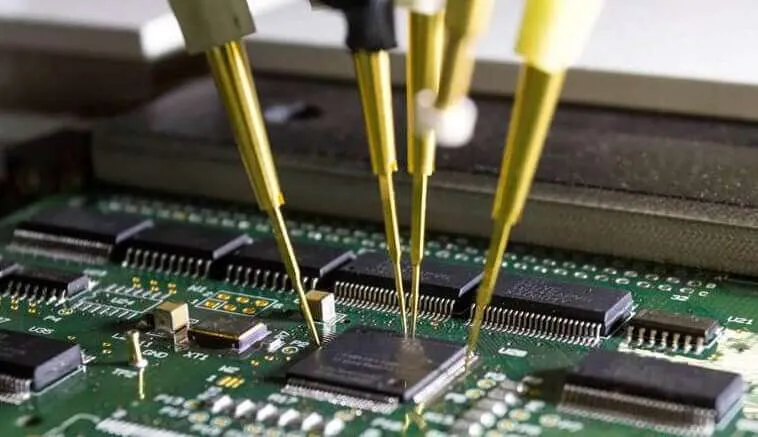 Automated in-circuit test setup verifying operations on a multilayer PCB with precise probe contacts