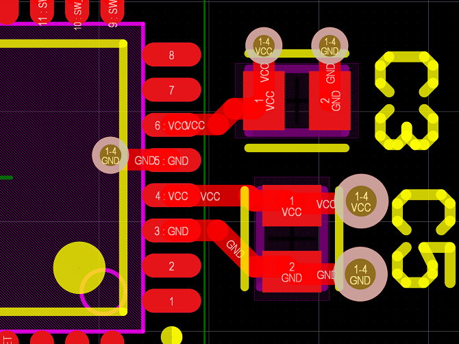 op-view layout of optimally oriented decoupling capacitors