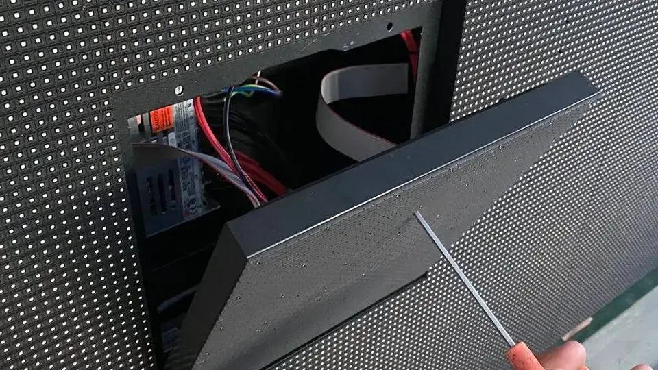 LED Display System Commissioning Faults and Fixes