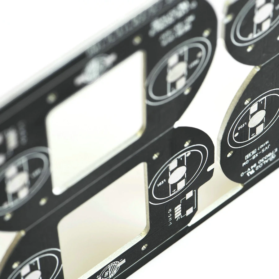 Black Silkscreen on White Aluminum PCB