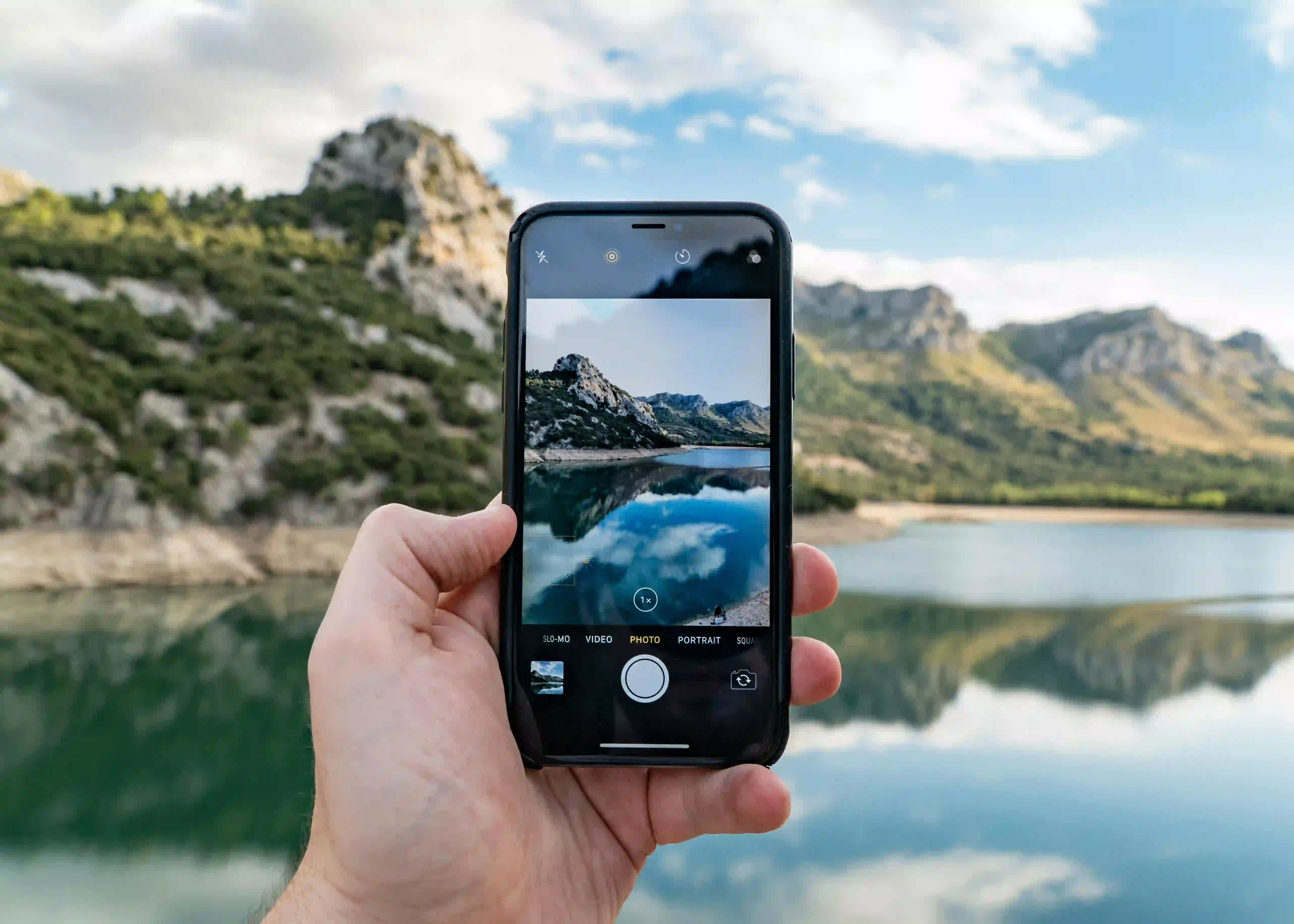 Dual Camera Systems in Smartphones