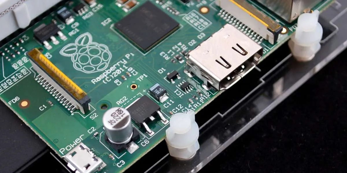 PCB mounting bracket