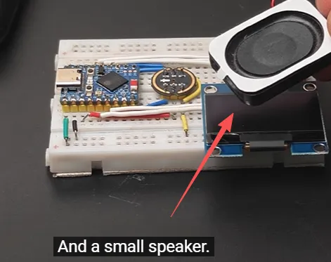 Small speaker