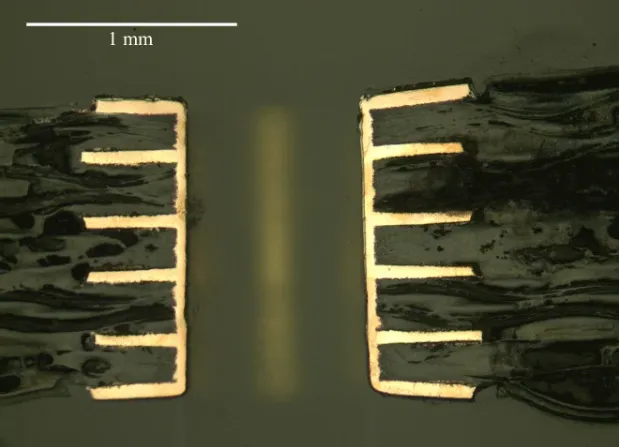 Cross-section micrograph of a standard FR4 PTH