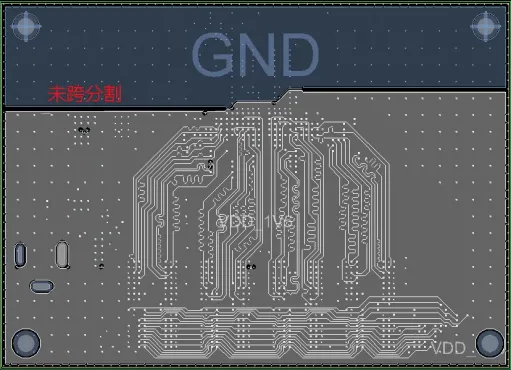 Incorrect routing of a signal across a reference-plane split