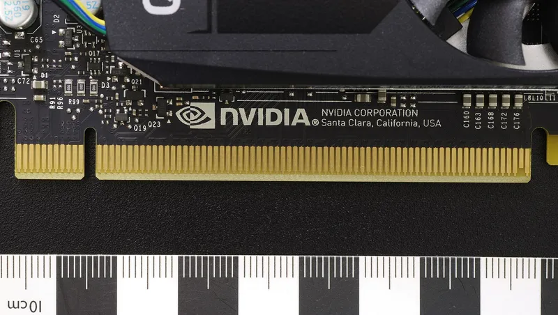 Wireless-module gold fingers mating with a card socket