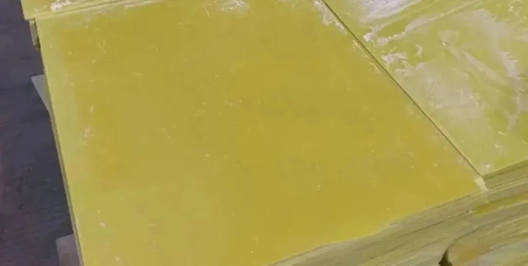 PCB prepreg bonding layers
