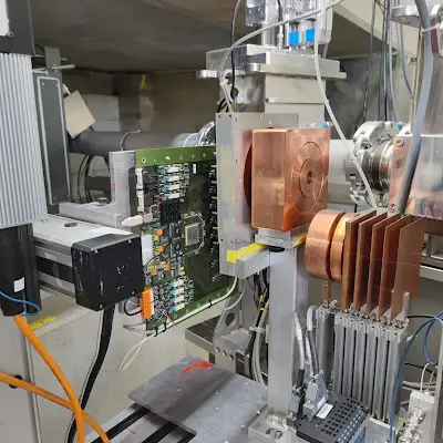 Electronic component undergoing radiation exposure test